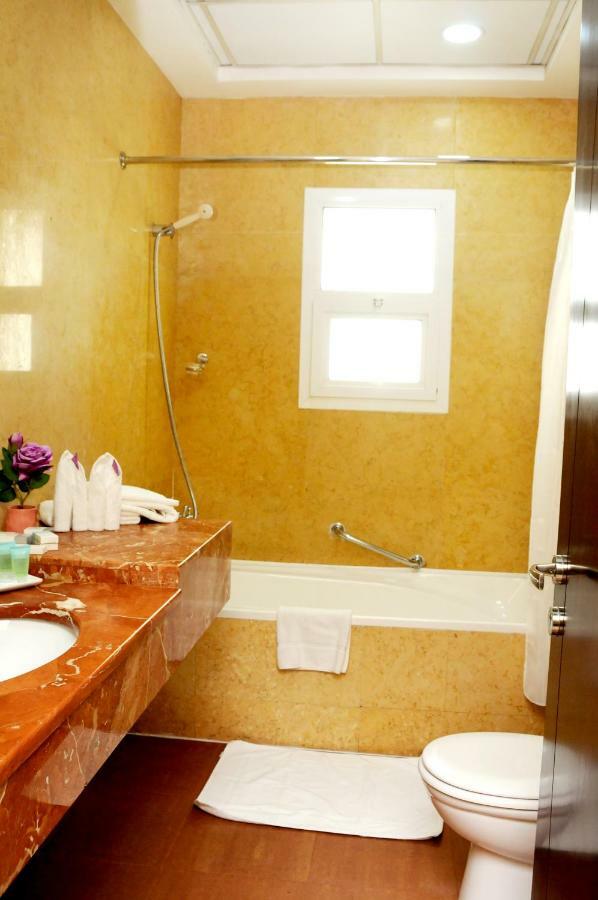 Rainbow Hotel Дубай Экстерьер фото